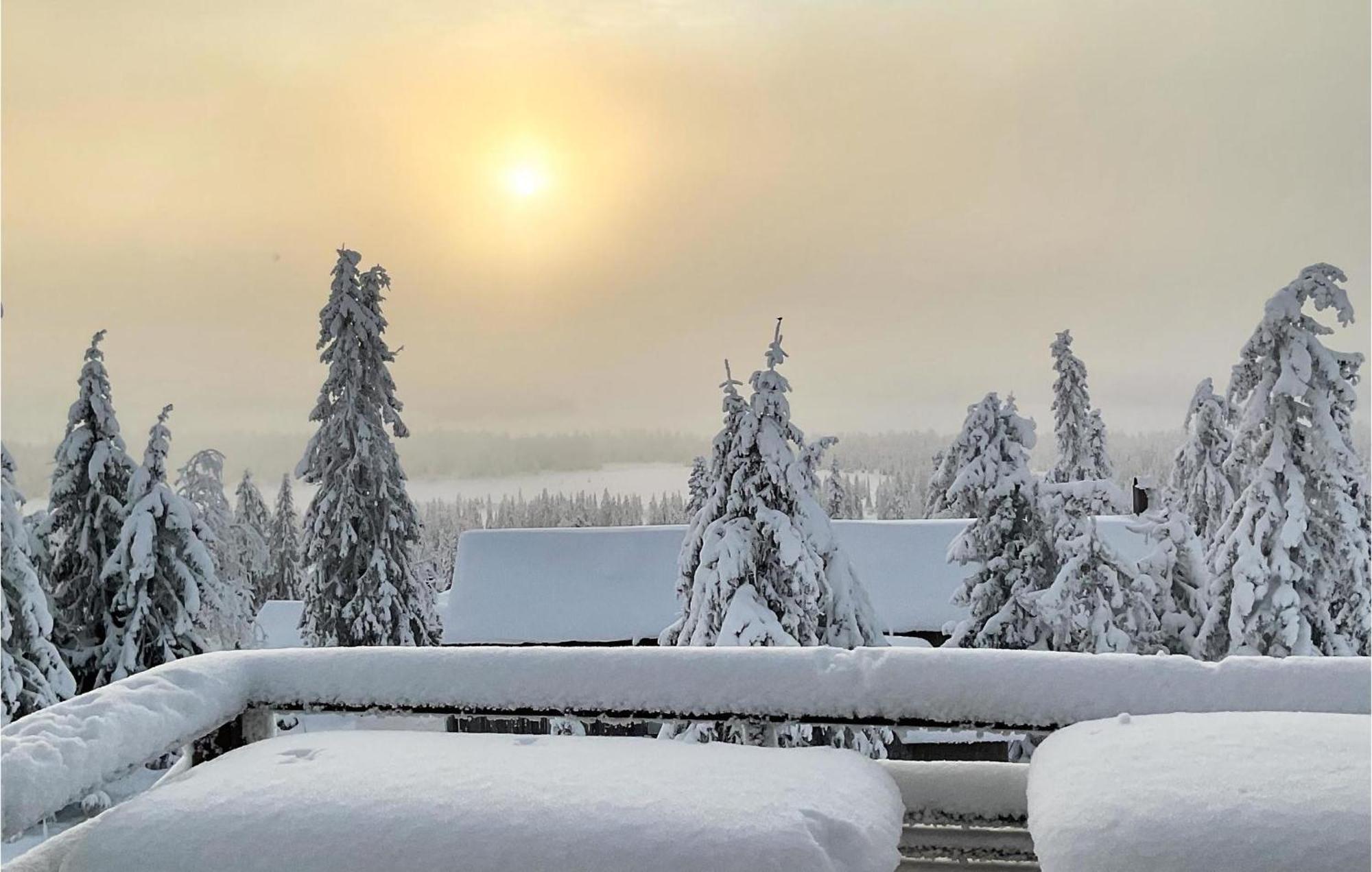 Amazing Home In Sjusjoen With Kitchen Ngoại thất bức ảnh